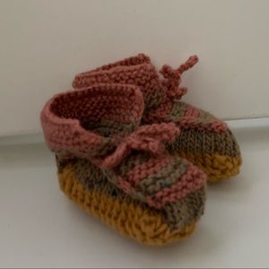 Handmade knitted soft wool baby booties, NEW